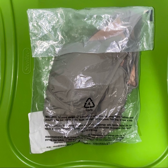 J. Crew D-cup ruched femme one-piece swimsuit - Picture 7 of 7